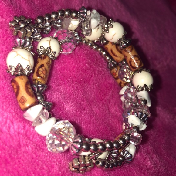 NEW Triple Wrap Crystal, Stone & Beaded Bracelet - Picture 9 of 9